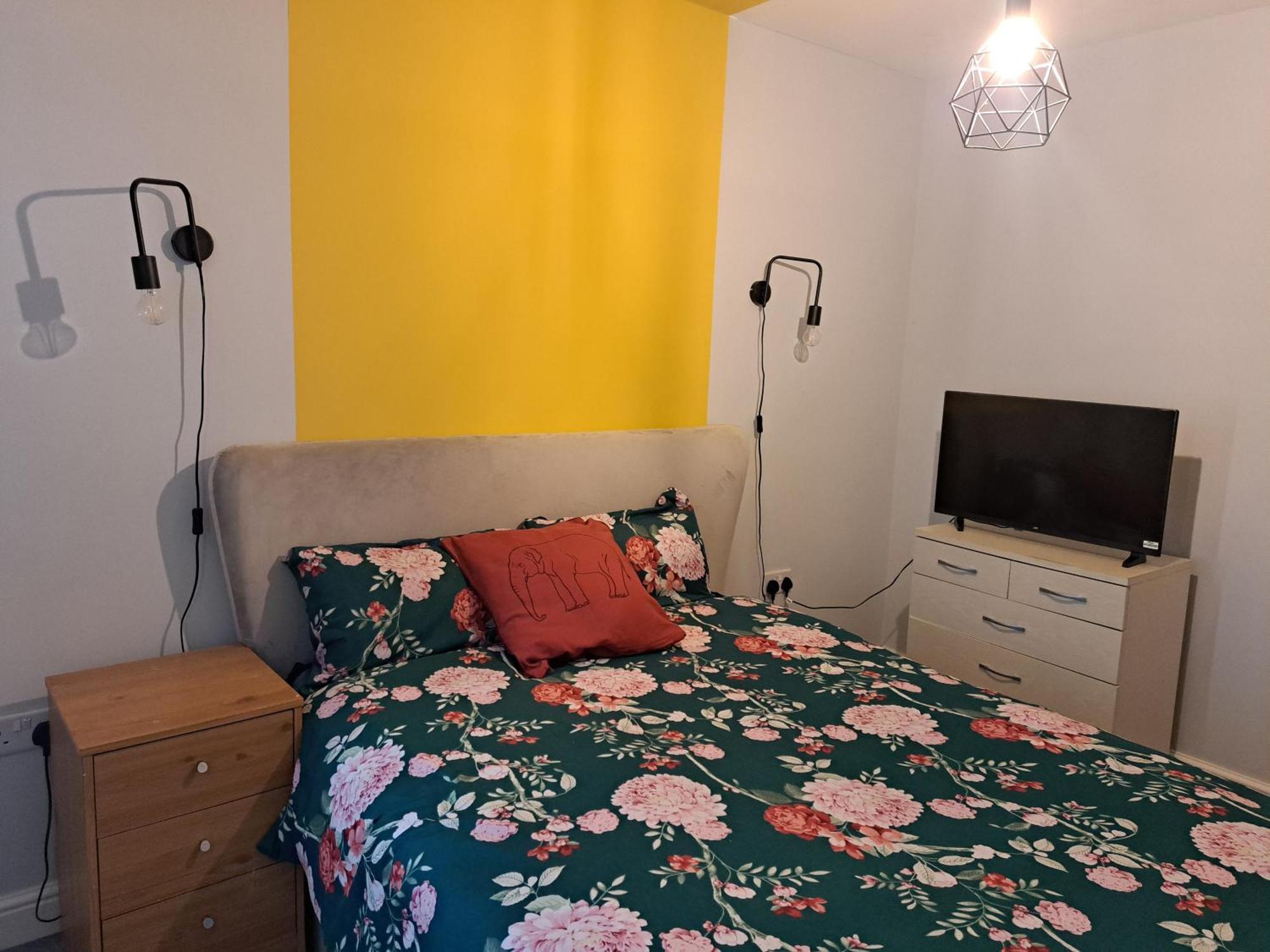 Private And Comfortable Room In Cosy Home Nottingham Zewnętrze zdjęcie